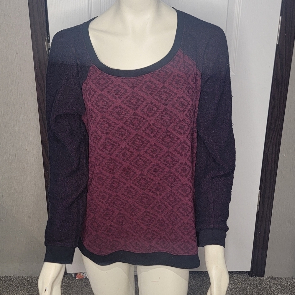 Maurice's sweater woman size large